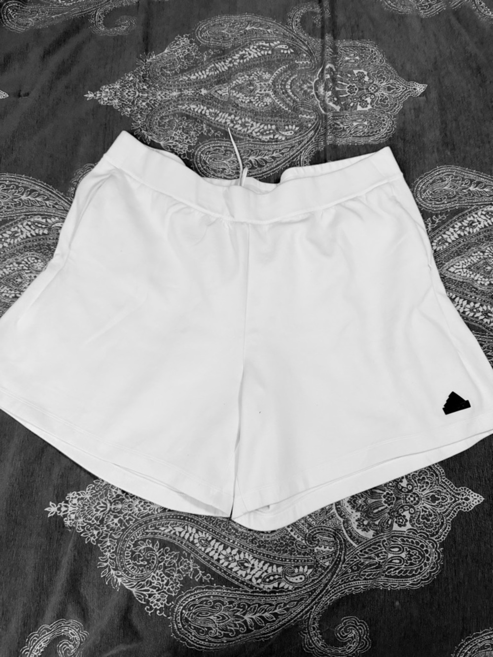 Men’s White Casual Knit Shorts
